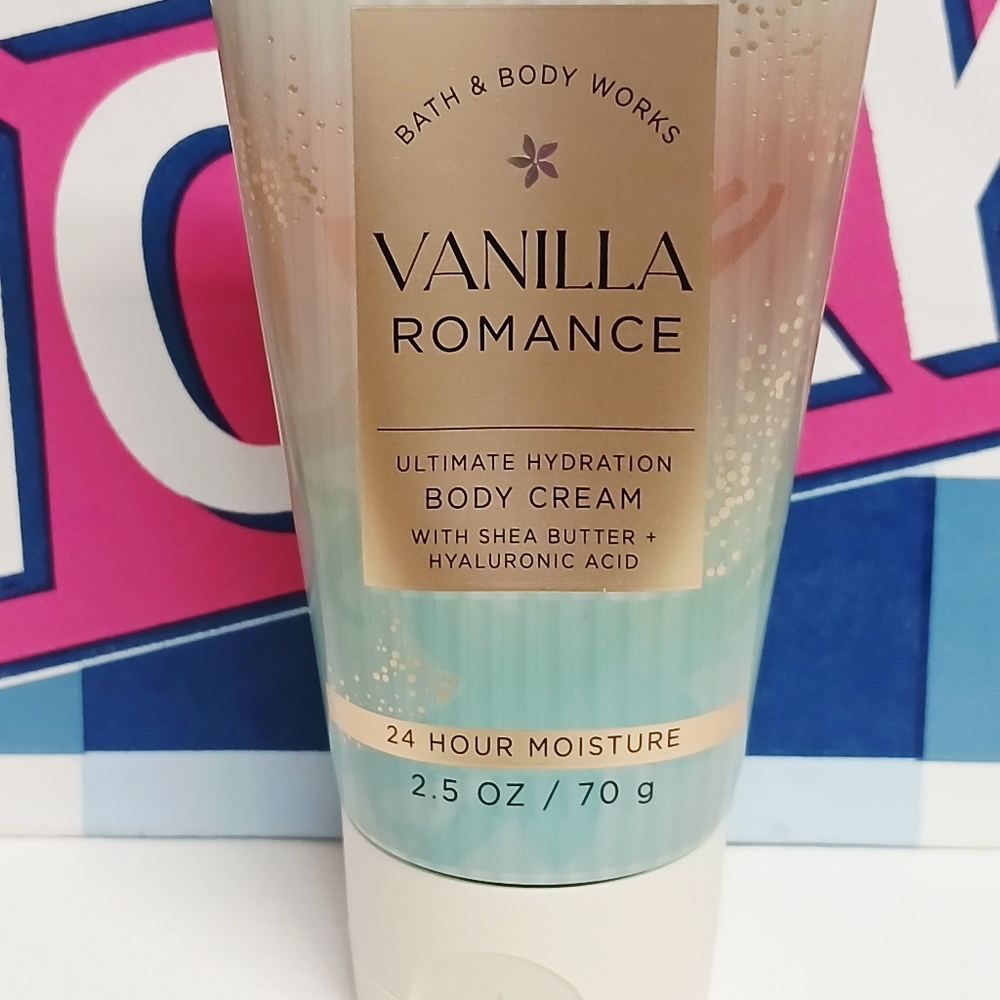Bath and Body Works Vanilla Romance Travel Size Body Cream 2.5 oz - Picture 2 of 4